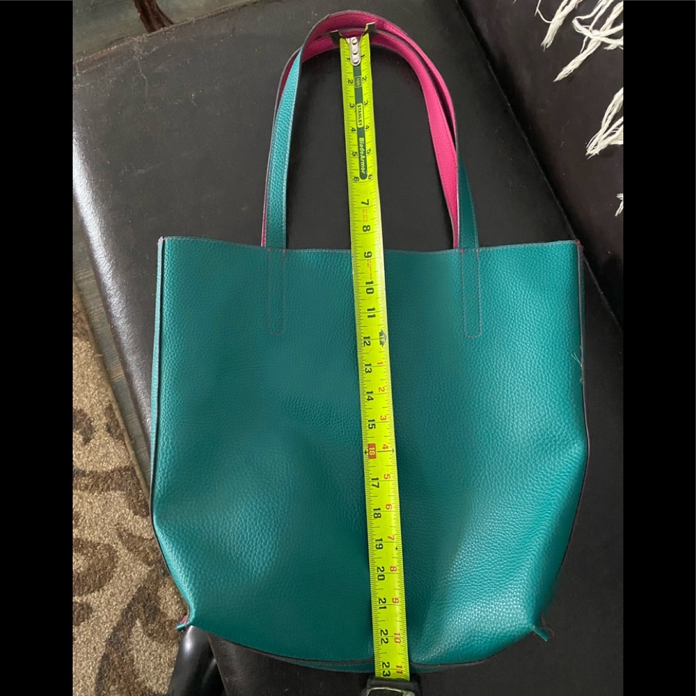 Tote - Picture 9 of 9